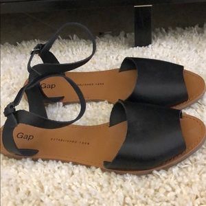 GAP Shoes - Gap Sandals (Never Worn) GAP Shoes - Gap Sandals (Never Worn)